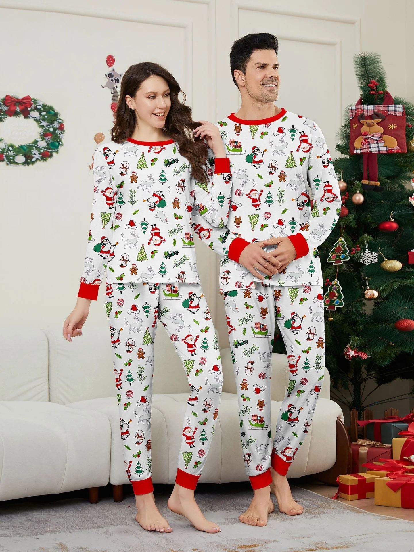 New Arrival Cartoon Print Parent and Kids Christmas Clothing Matching Family Holiday Pajamas for Christmas