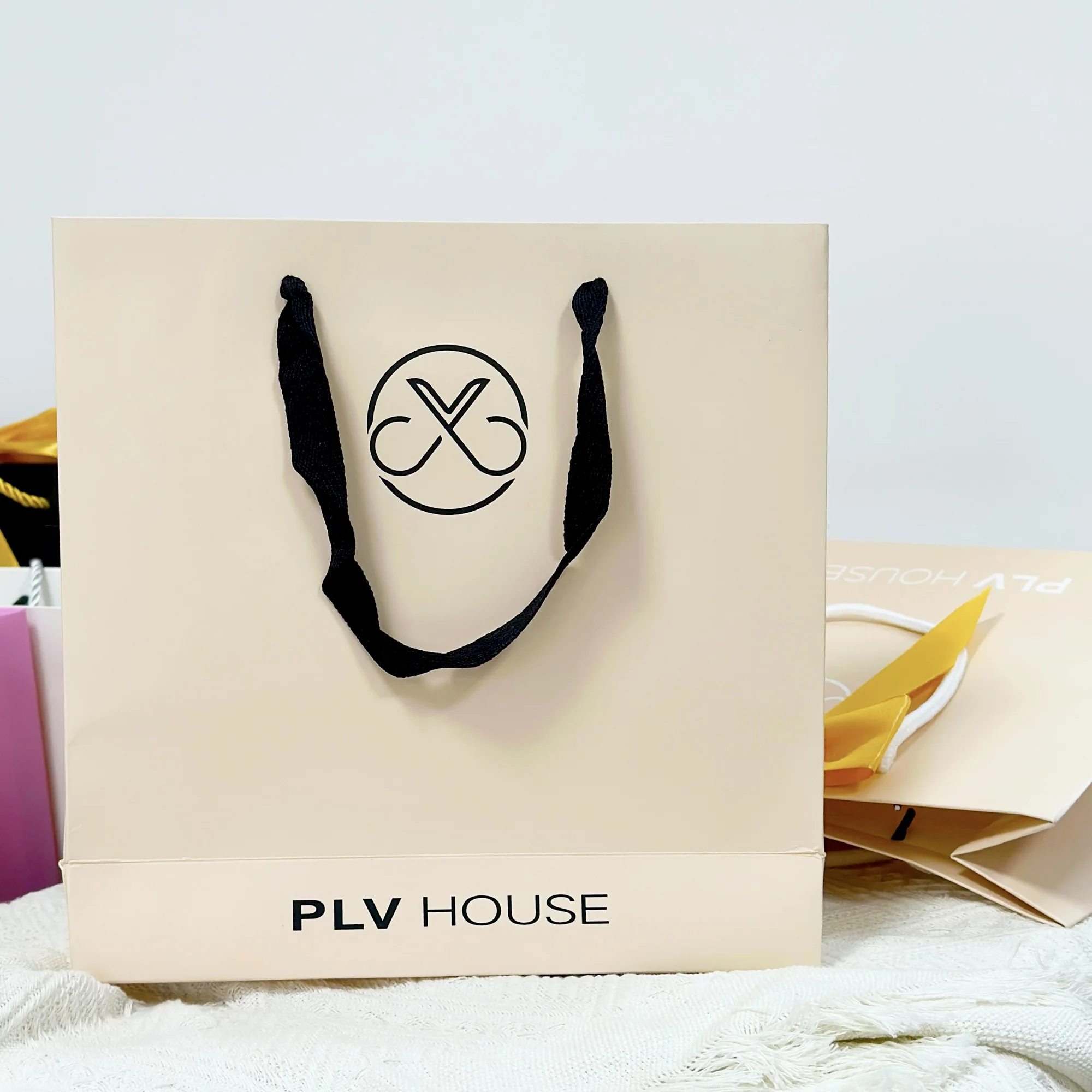 Recyclable paper bag print logo small size paper packing gift luxury bags paper shopping jewelry brand bags for clothing