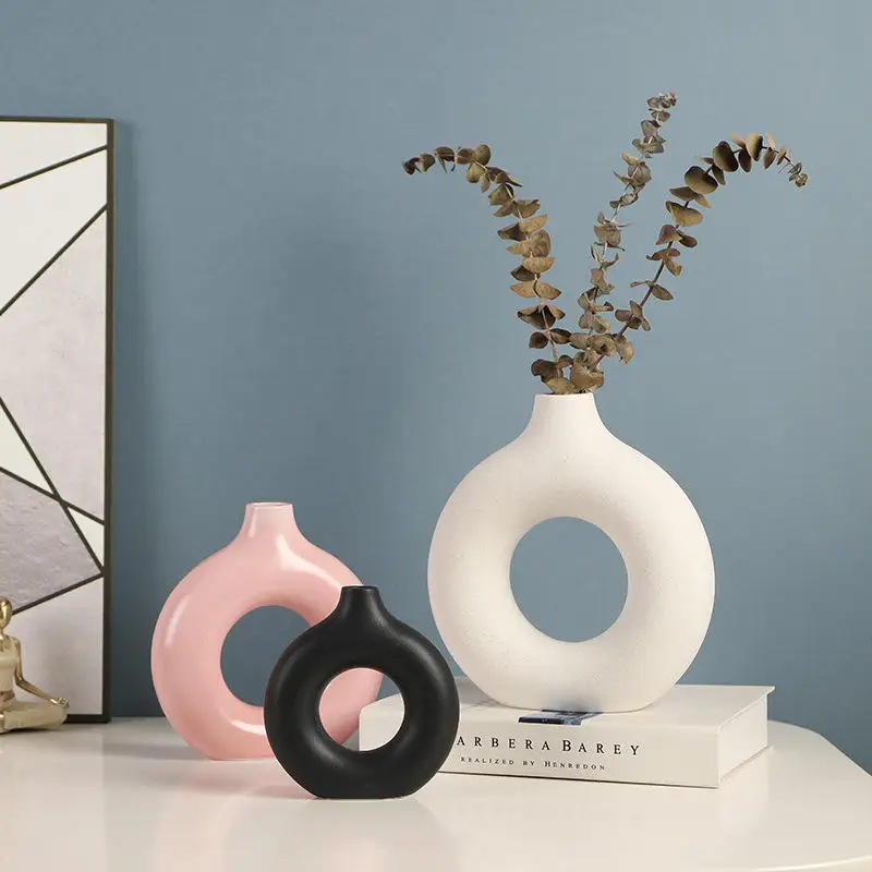 Home Decor Farmhouse Unique Modern Nordic Elegant White Round Flower Ceramic Vases With Free Sample