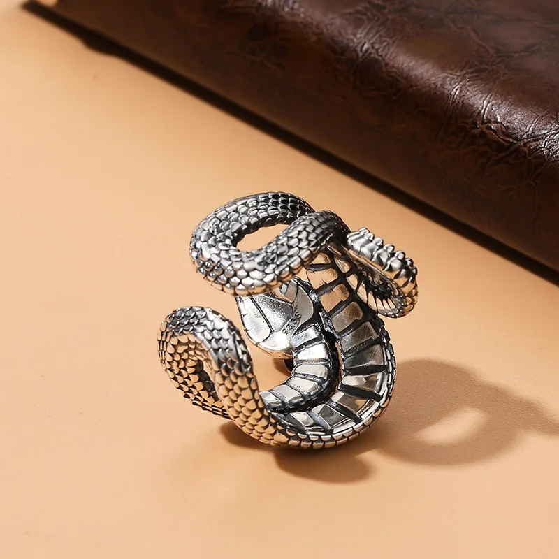 New design Antique silver custom jewelry adjustable Horn Viper snake ring for man