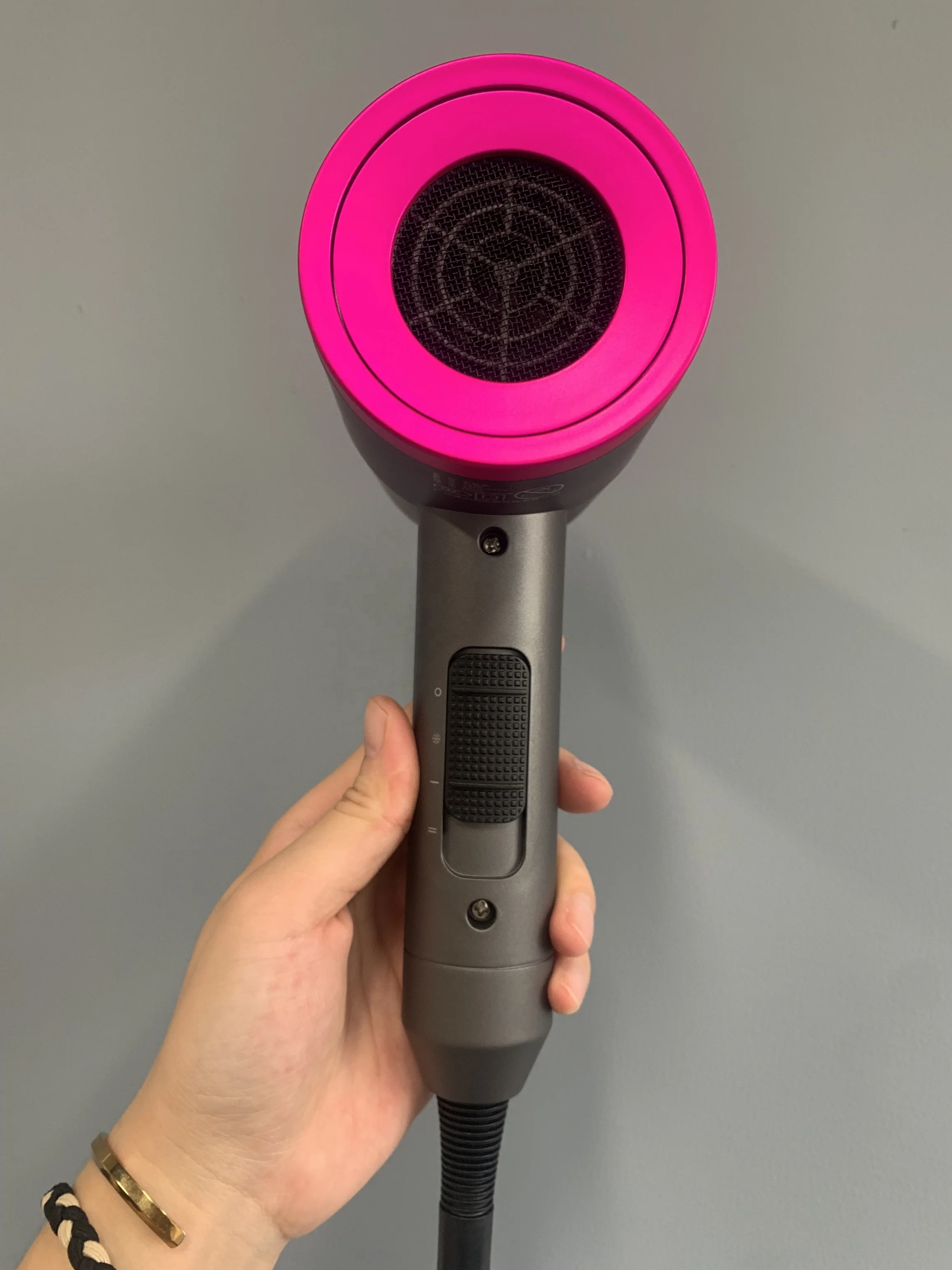 Cheap Price Fast Drying 1800W Ionic Reduce Frizz Manufacturer Secador De Pelo Professional Blow Hair Dryer with 3 attachement