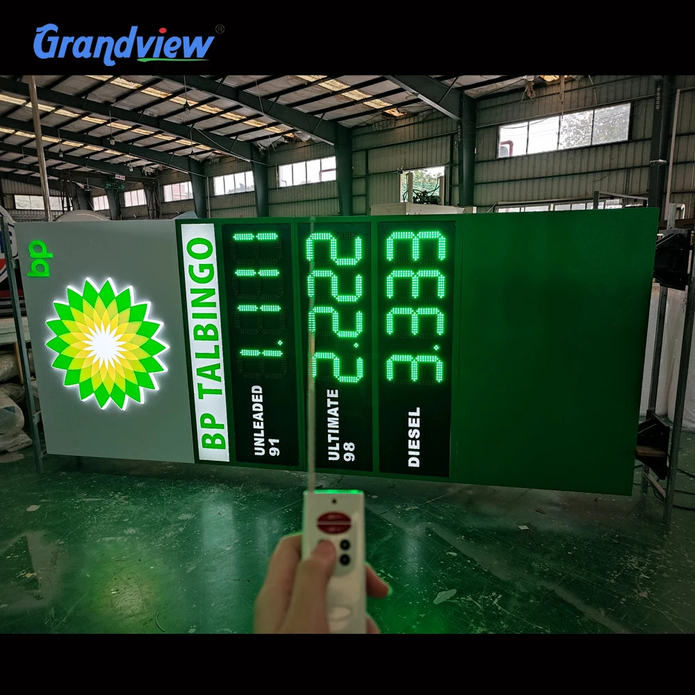 8.88 9/10 Green/Red Digital Led Gas Station Price Signs For Petrol Station with double sided pole sign