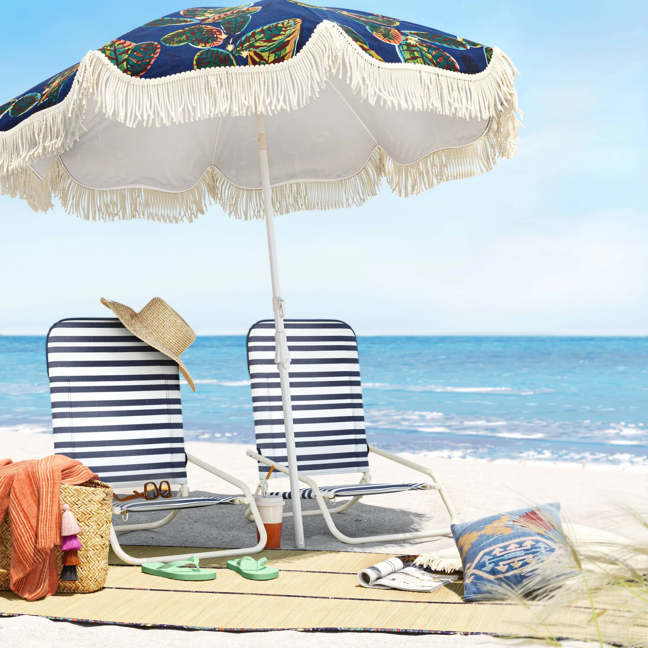 Cheap Price Customized Printed Size  Potable Aluminium Pole Sun Shade Garden Parasol Beach Tassels Umbrella With Fringe and Tilt