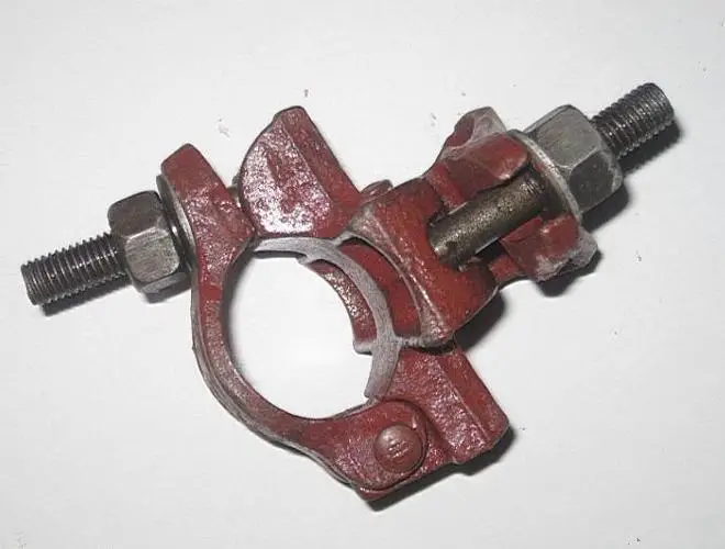 Scaffold accessories fasteners rotating fixtures pipe clamps and connectors