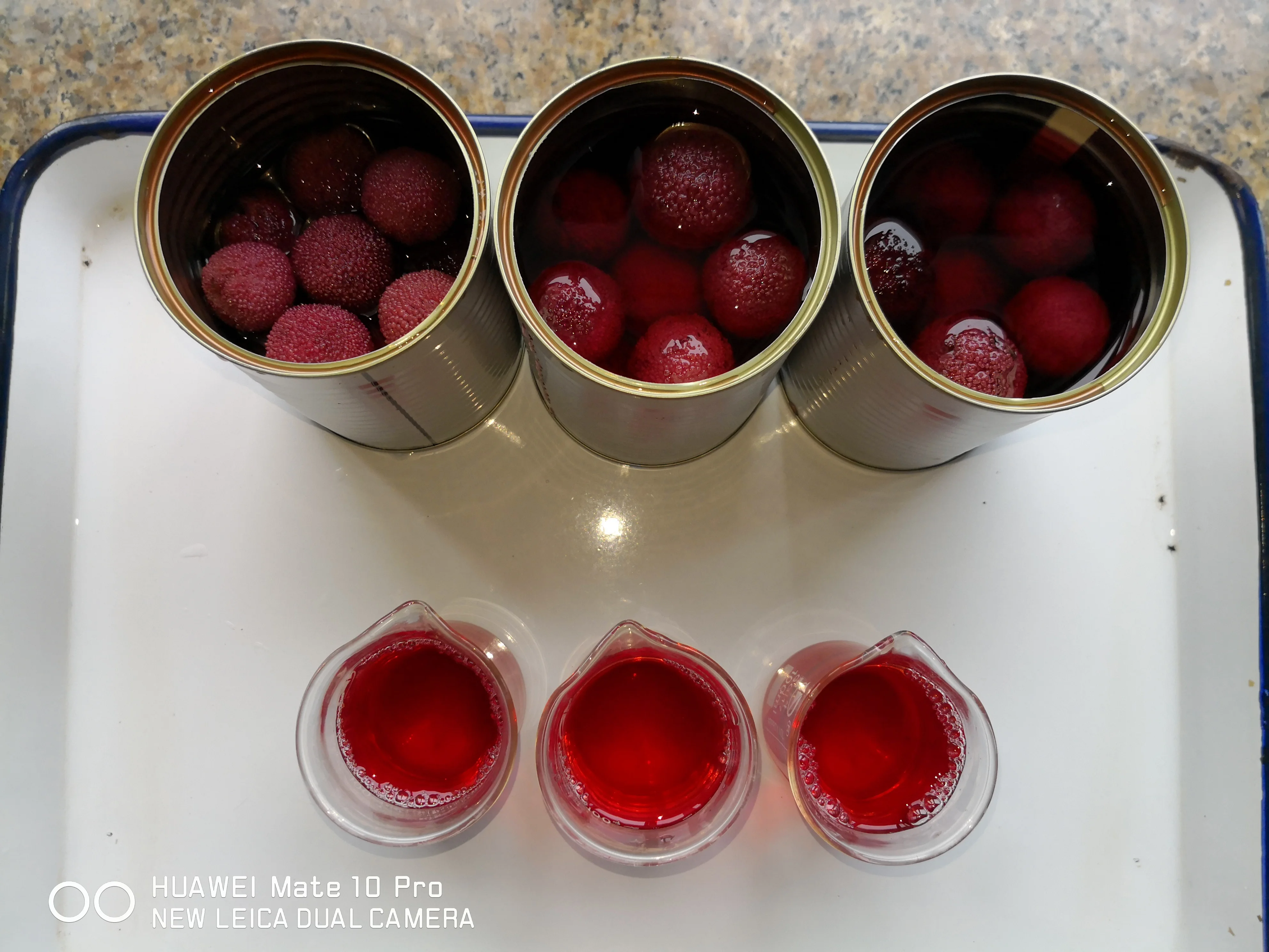 Консервированный арбутус в сиропе