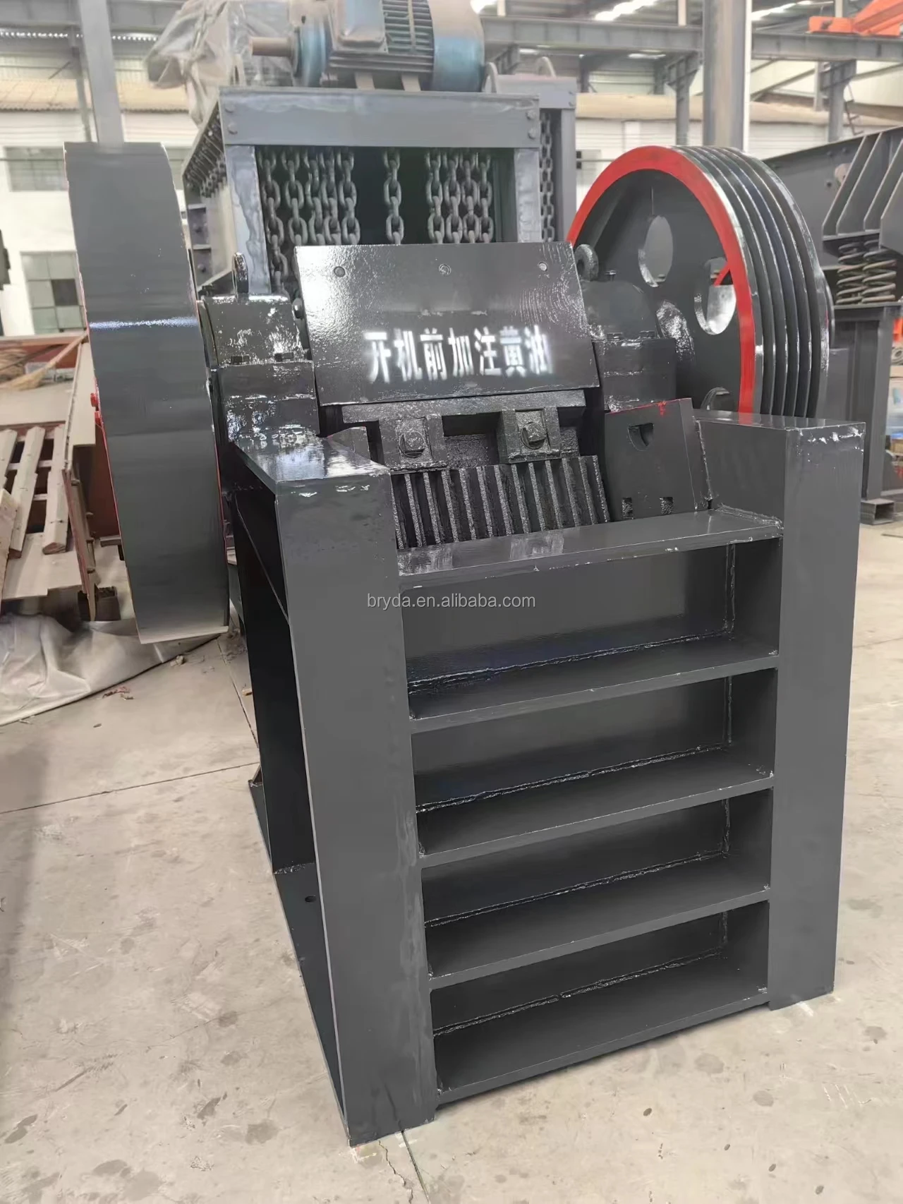 Electric control system of intelligent jaw crusher to improve the automation level of equipment