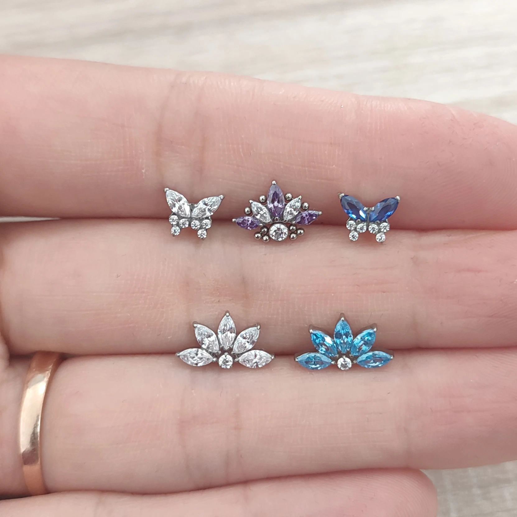 Calendo New Style  ASTM F136 Titanium  High Polished  Threadless Cartilage  Lobe Earring  End Piercing  Jewelry Top