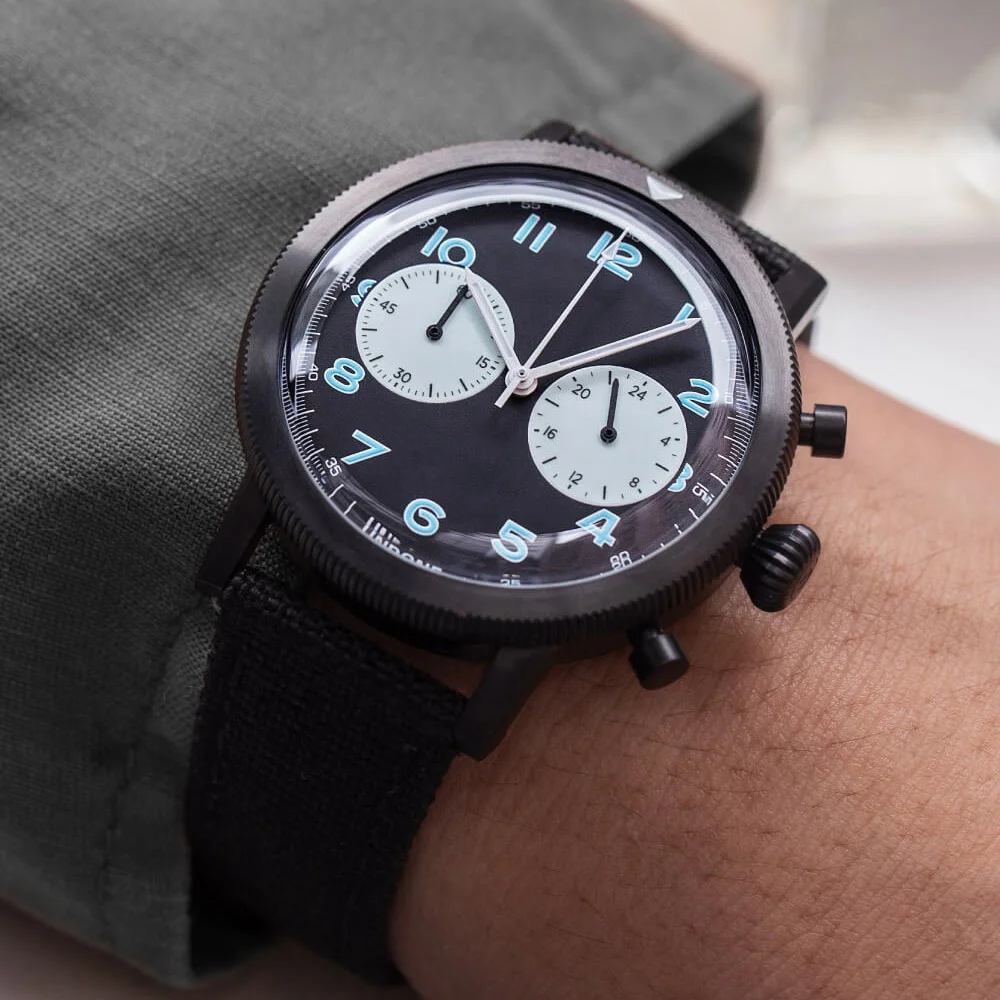 Luxury Big Dial Panda Color Chronograph Quartz Watch Stainless Steel Case Super-LumiNova Sports Wrist watch
