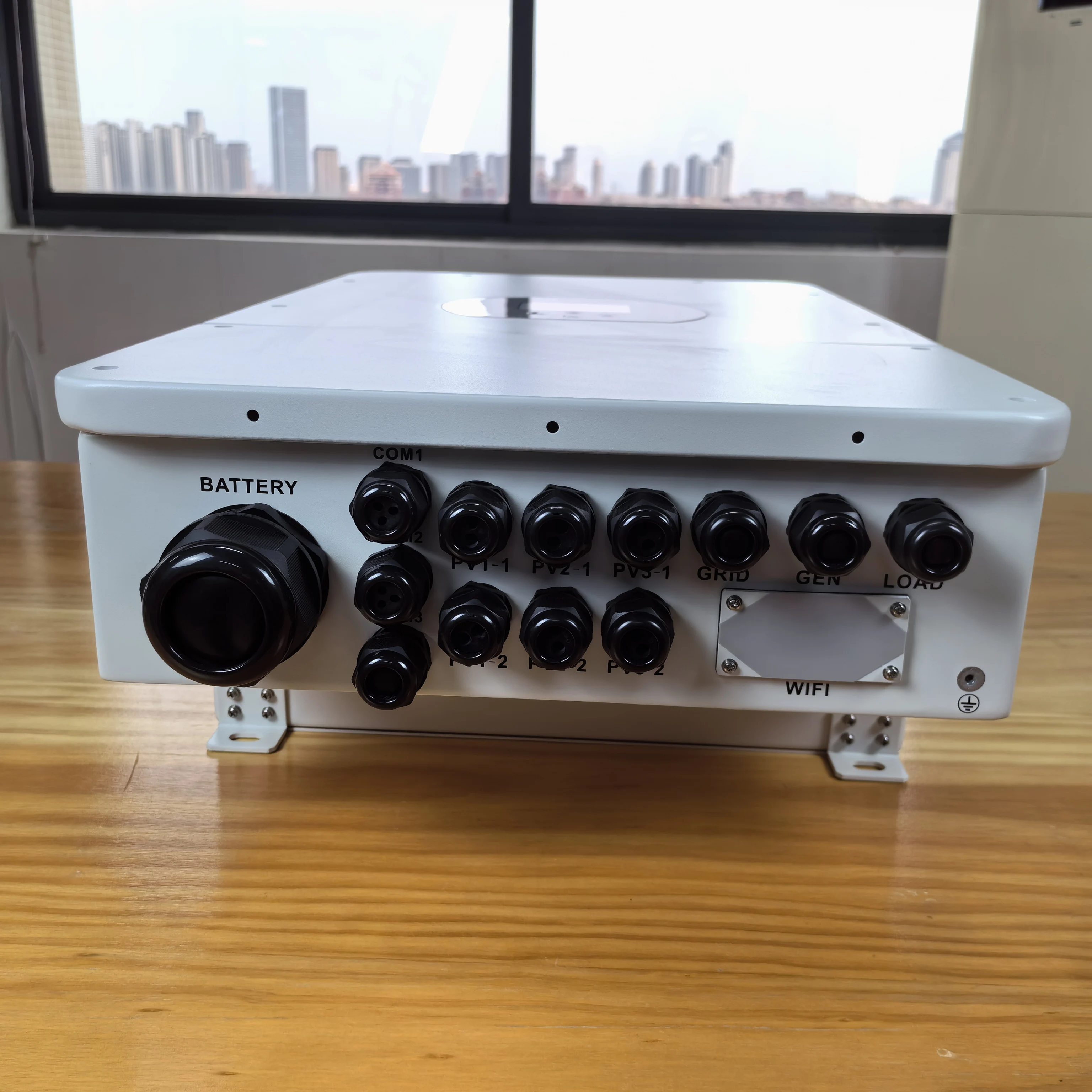 SUN-10K-SG02LP1-EU-AM3 High Quality 10Kw Inverter Inverter Power 230V 220V 50/60 Hz on-grid off-grid Inverter