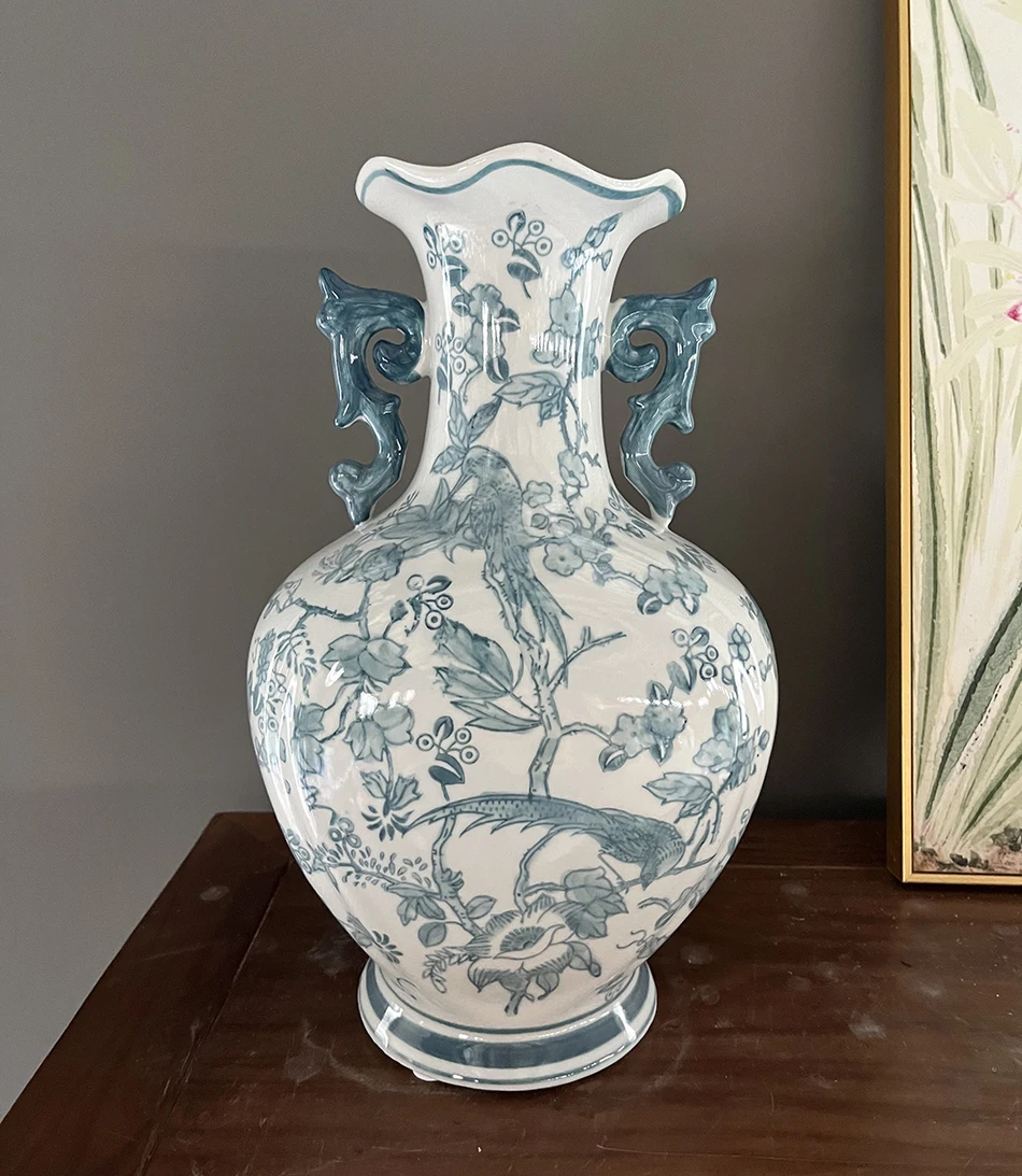 Very Fine Antique Chinese Cloisonne Vase An extremely rare and important blue and white porcelain vase