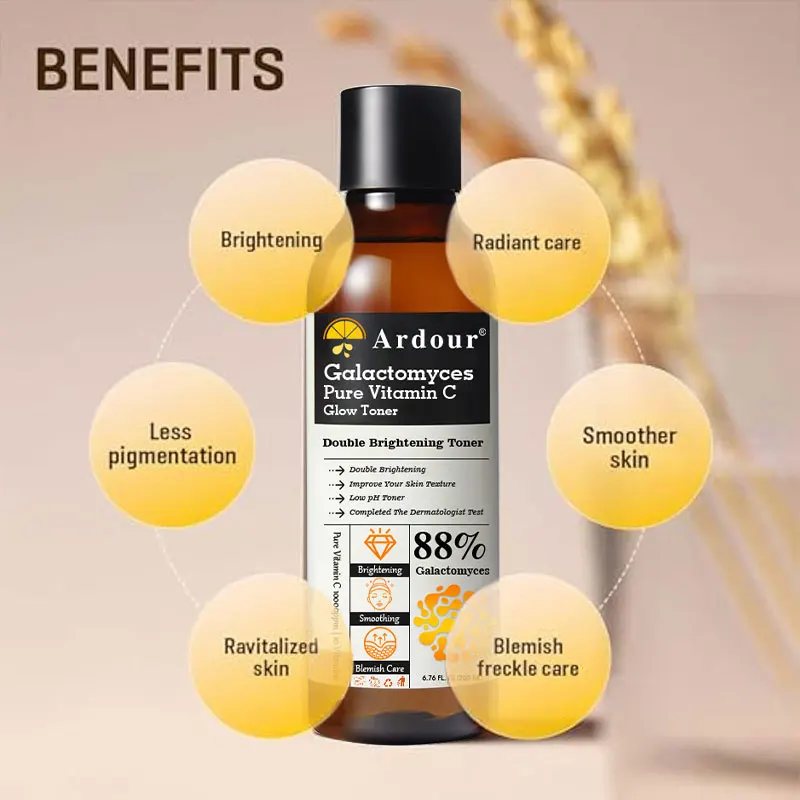 Skin Brightening Moisturizing and Refreshing  korean Daily Vitamin C Face Toner for Skin Brightening Pure Vitamin C Glow Toner