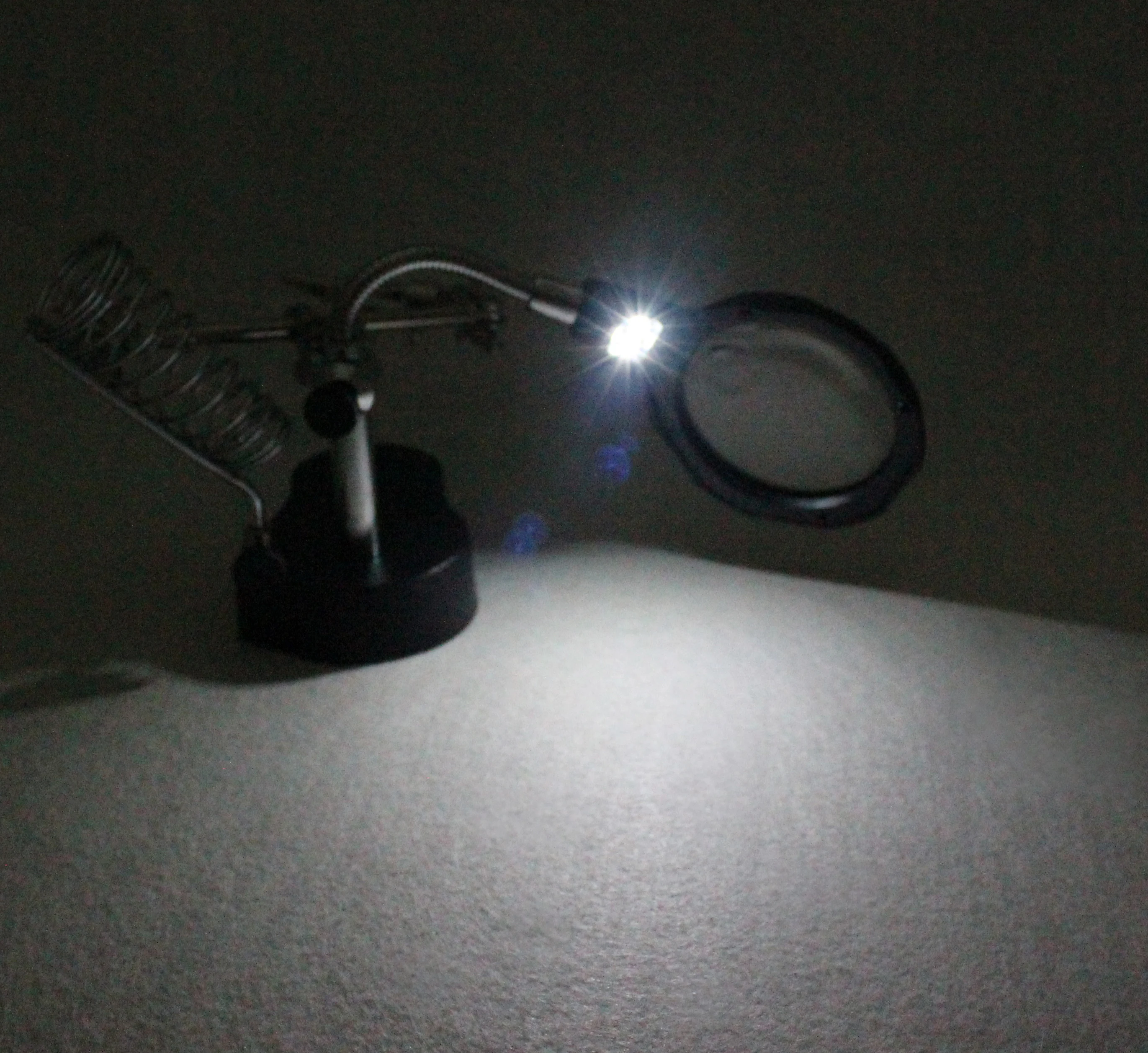 3.5X Auxiliary clip 12X Helping Hand Magnifier