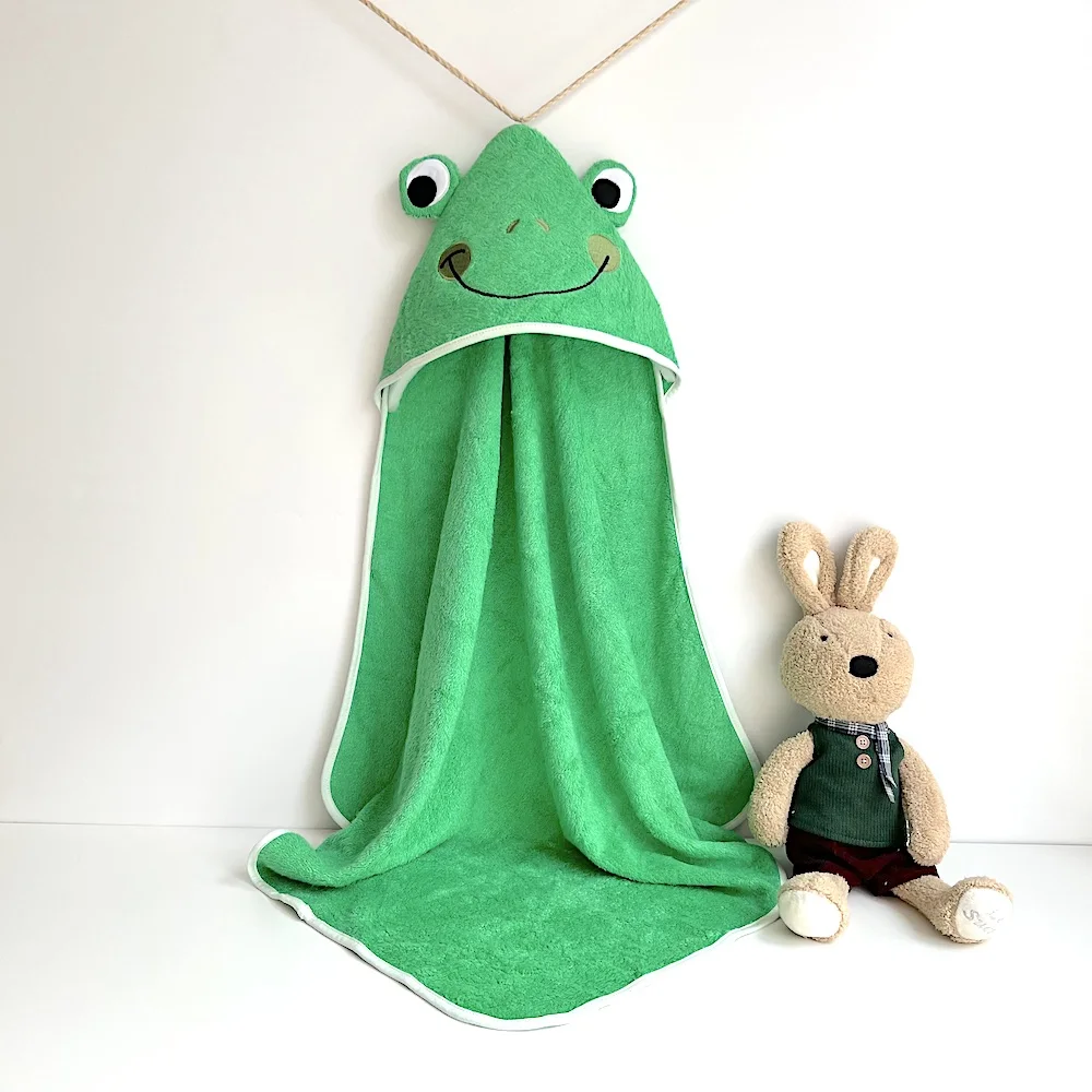 2023 New Design Bamboo Bath Towel Pop Color Green Frog Baby Hooded Towel