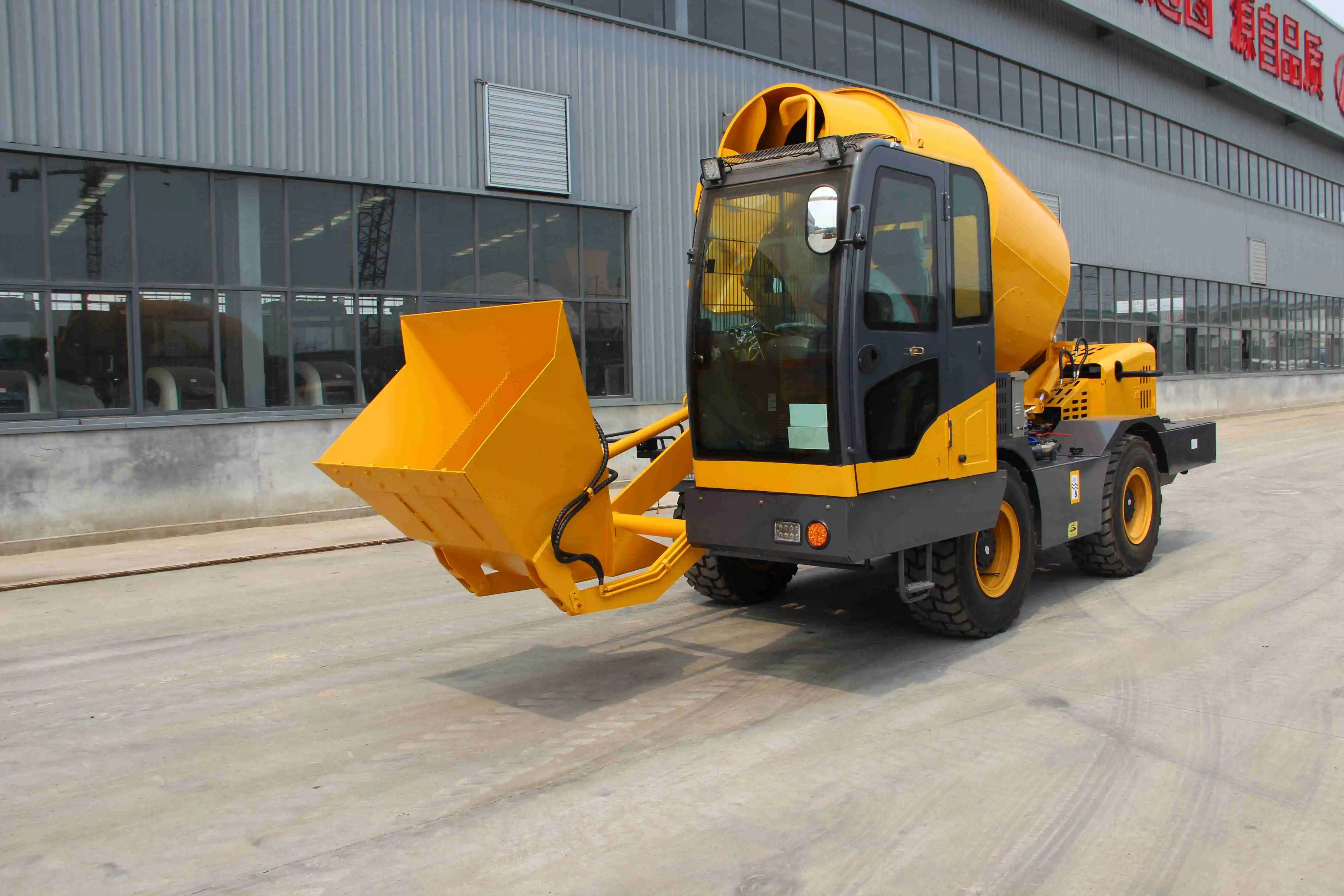 JBC 5.5M3  self loading concrete mixer price