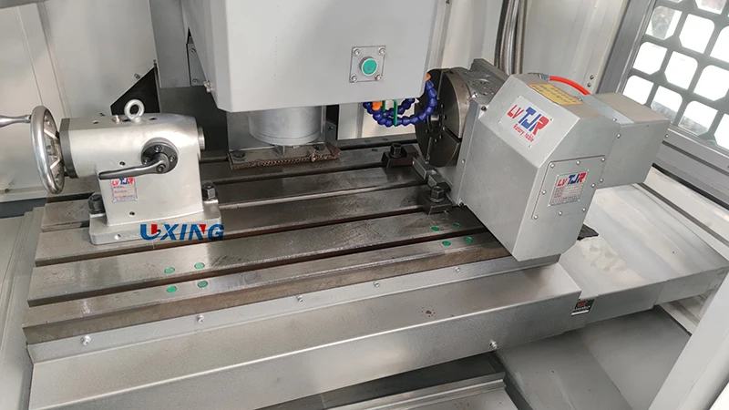 Price of China CNC milling machine VMC650 VMC850 VMC for molds