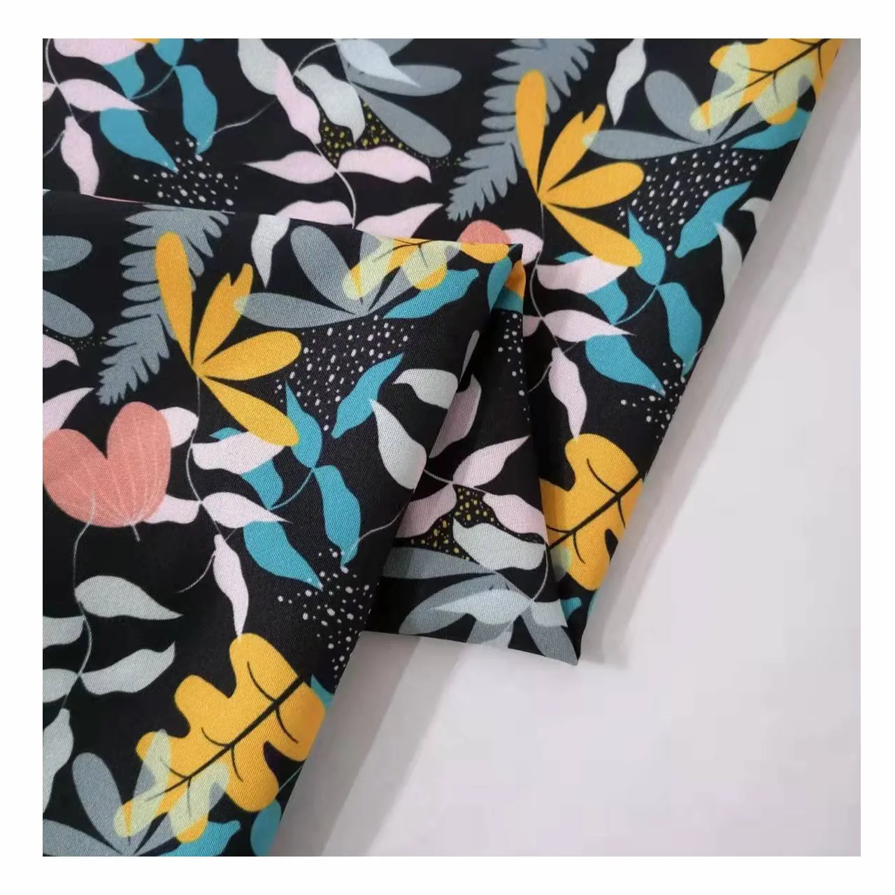 Hot Selling  Peach Skin Fabric Chinese Manufacturer Digital Printing for Garment