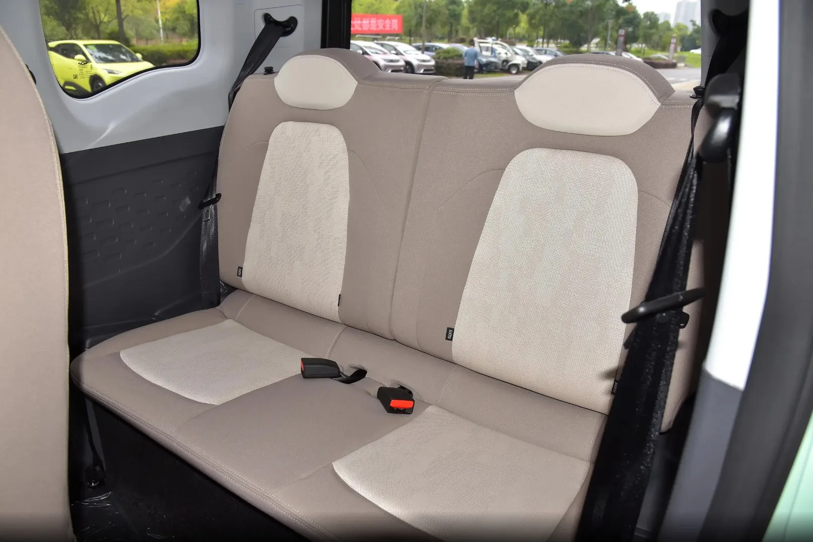 Новый Бренд Chery QQ мороженое EV Jetour 3-дверный 4-местный хэтчбек дальнего действия 205 км мини-автомобили электромобиль