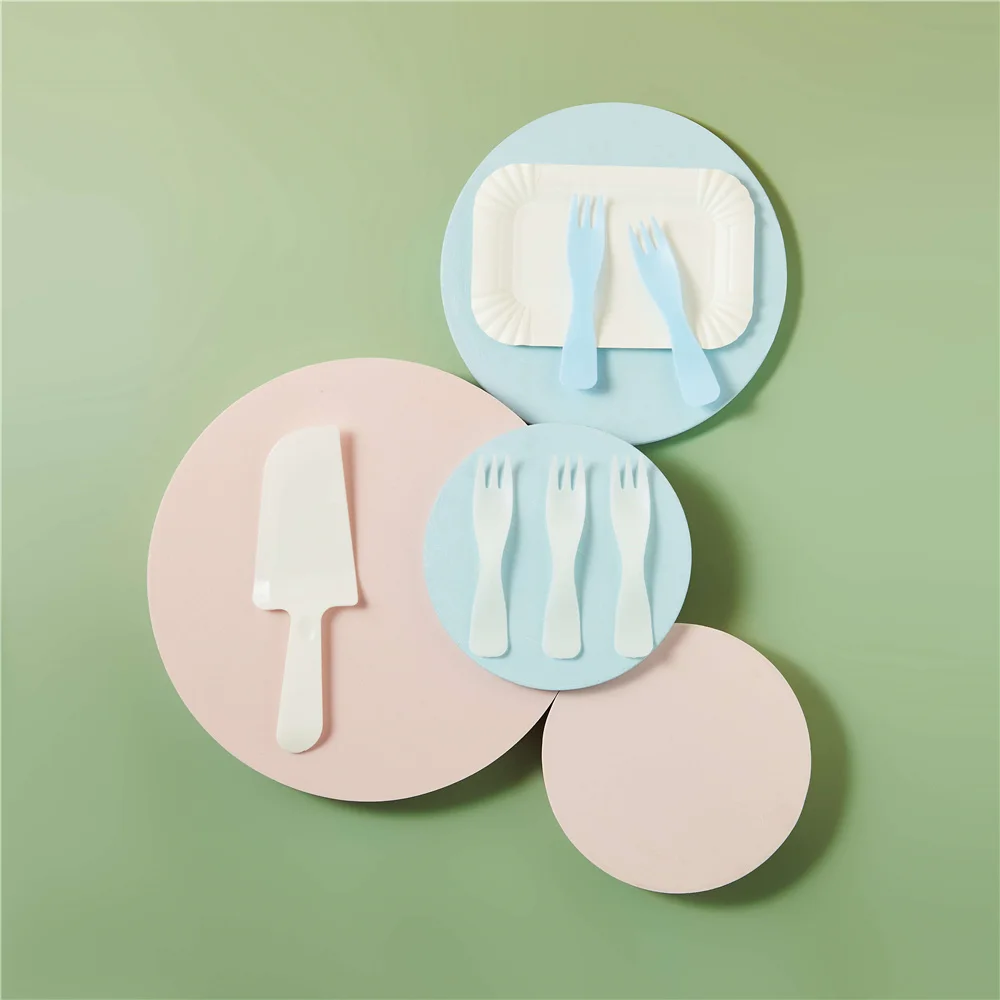 Wholesale birthday cake tableware set plastic cutlery set disposable cake plate paper Party Tableware Sets