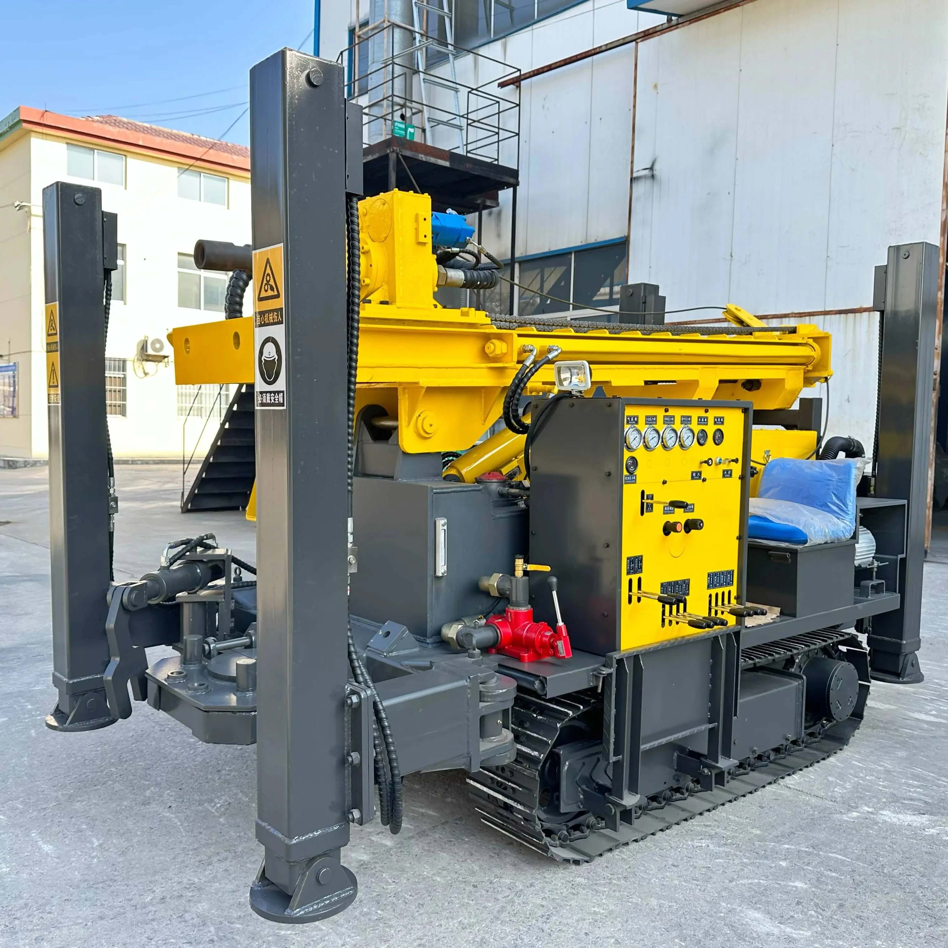 Hydraulic portable diesel 200 m deep water metal drilling machine water well drilling rig for water well