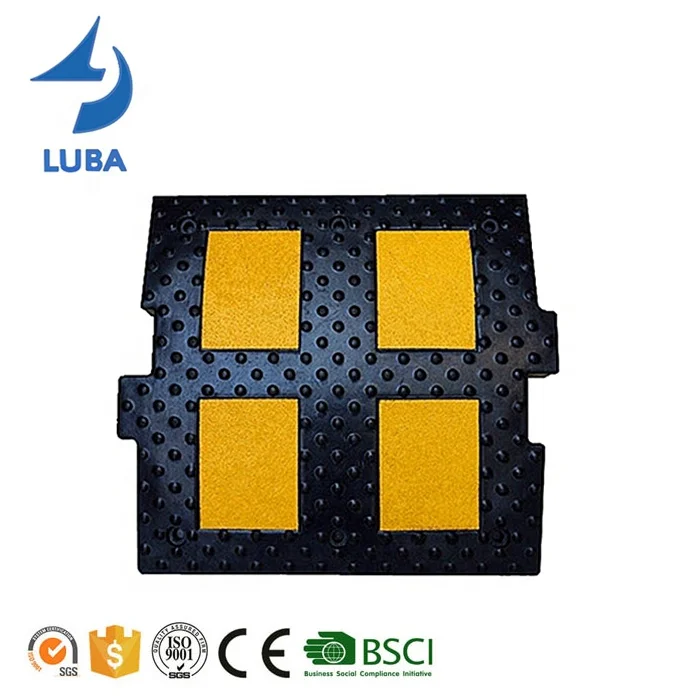 500*500*50mm High Quality Traffic Durable Road Speed Limit Road Speed Bumps