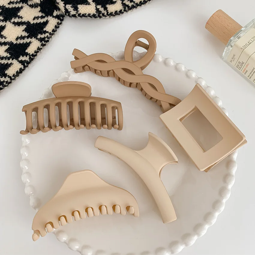 New Design Fashion Solid Colors Elegant Geometric Flower Hair Claw Clips Big Matte Hair Claw Clamps