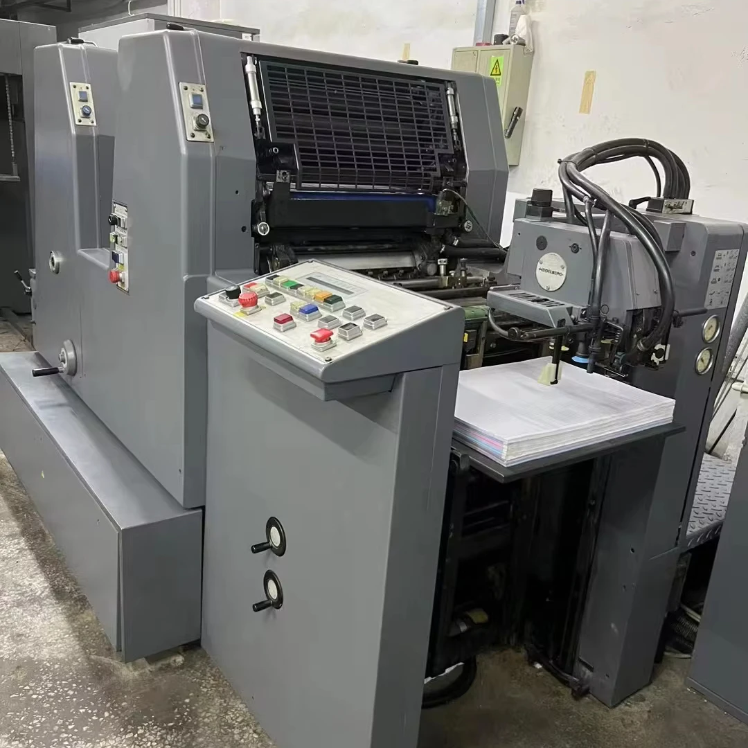 Offset printer Heidleberg GTO 52 2 colors original alcohol  dampening dampening 12000pages sheet fed paper