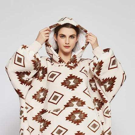 Factory polyester sherpa blanket hood oversized wearable blanket sweatshirt for winter cozy plush wearable blanket hoodie adult