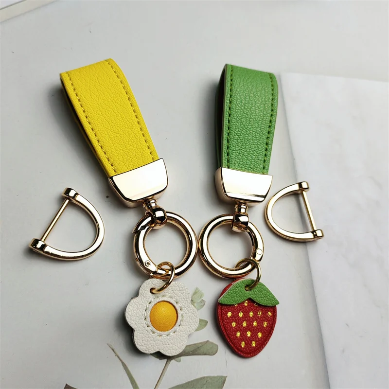 New Style Fashion PU Leather Keychain Cute Italian Leather Keychain For Women Bag Pendant
