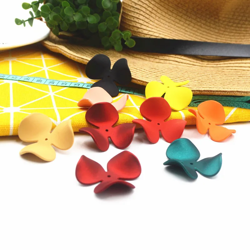 
Petals Shaped Manufacturer Customized Wholesale Shoes Buckle Acrylic Multi-Color Electroplating Shoes Flowers Earring Pendant 