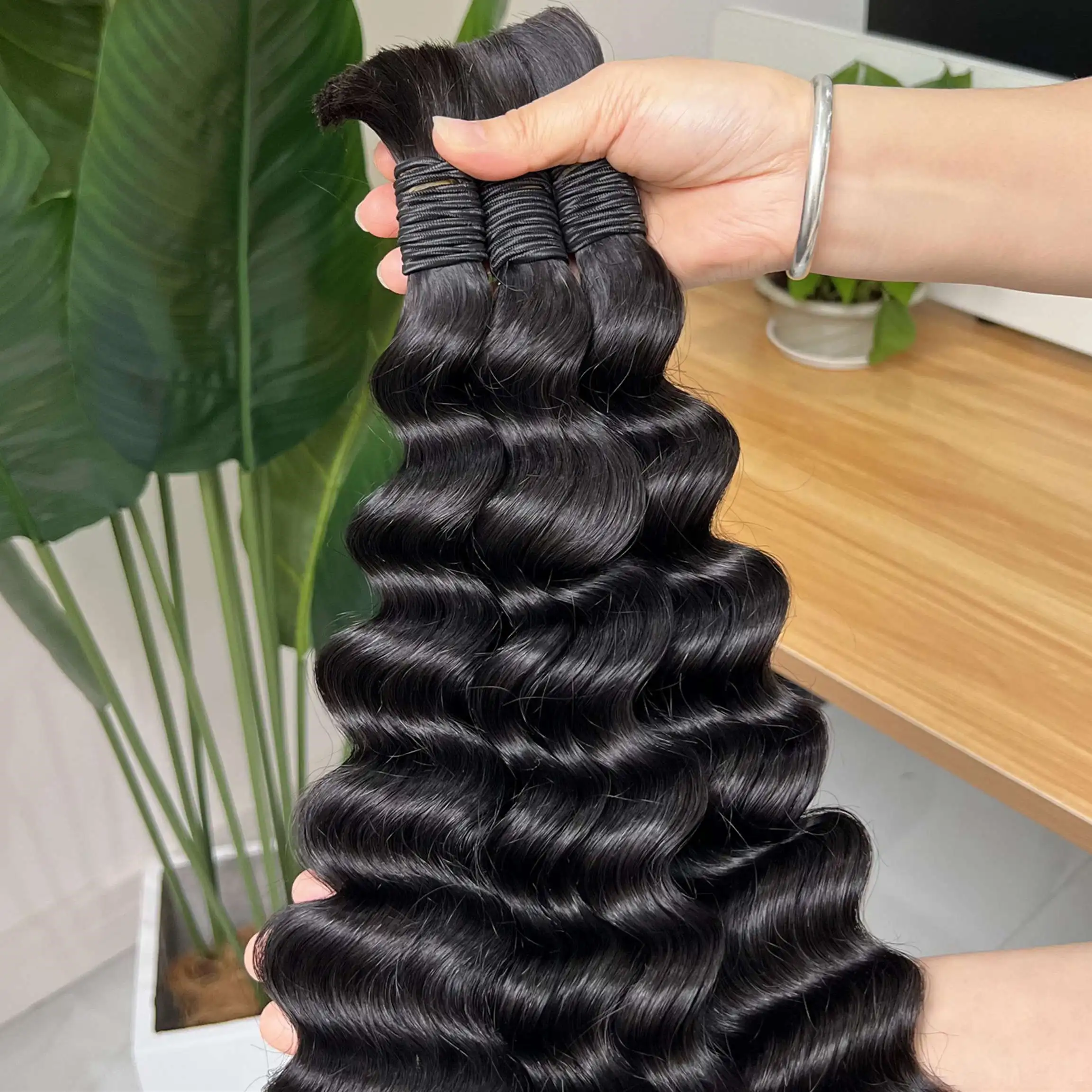 Wholesale 100% natural color unwefted hair extensions no weft bulk deep wave human hair for braiding