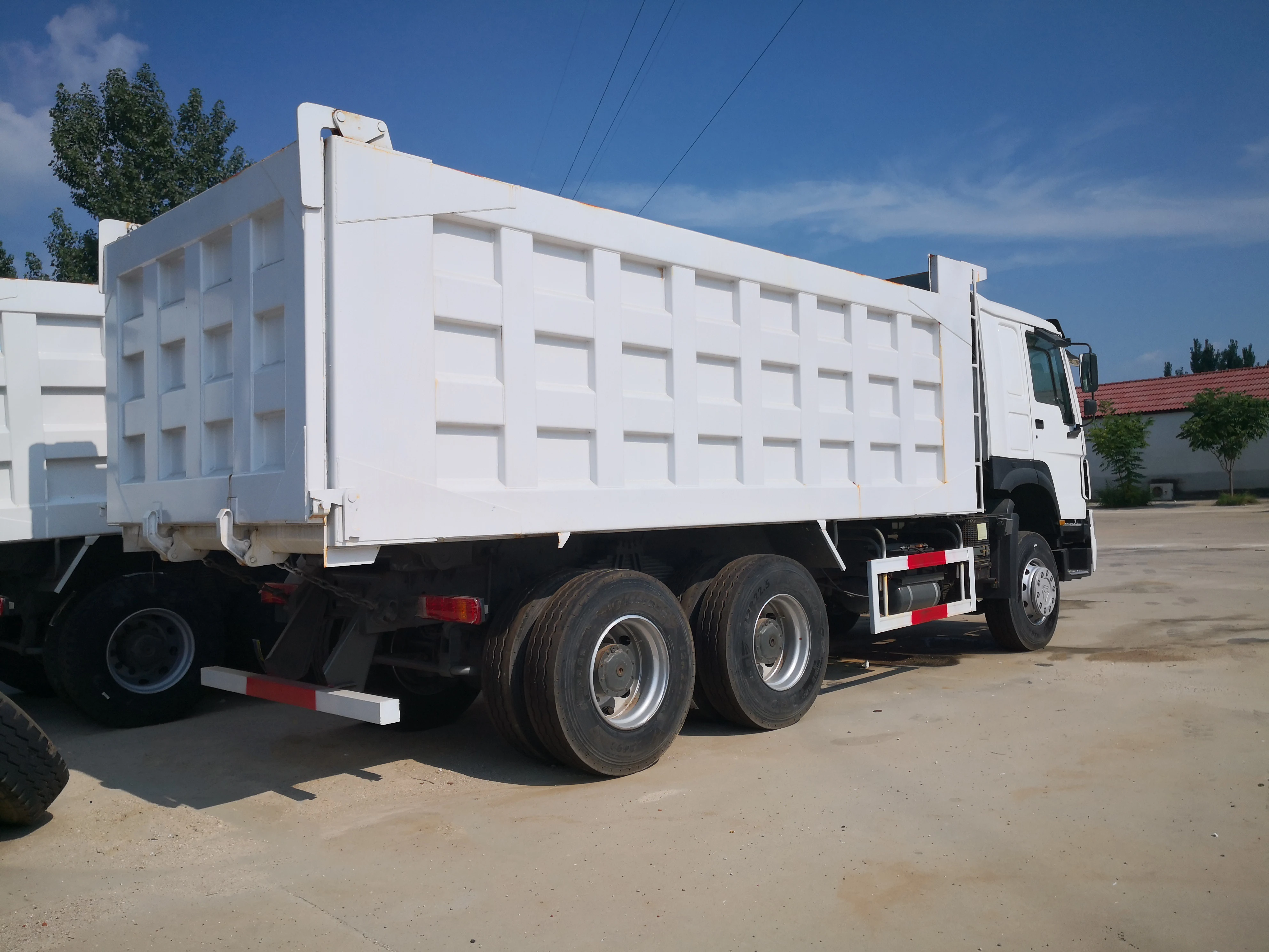 Low Price for Sale SINO HOWO 6X4 Dump Truck Used 10 Wheels Used Sinotruk Truck