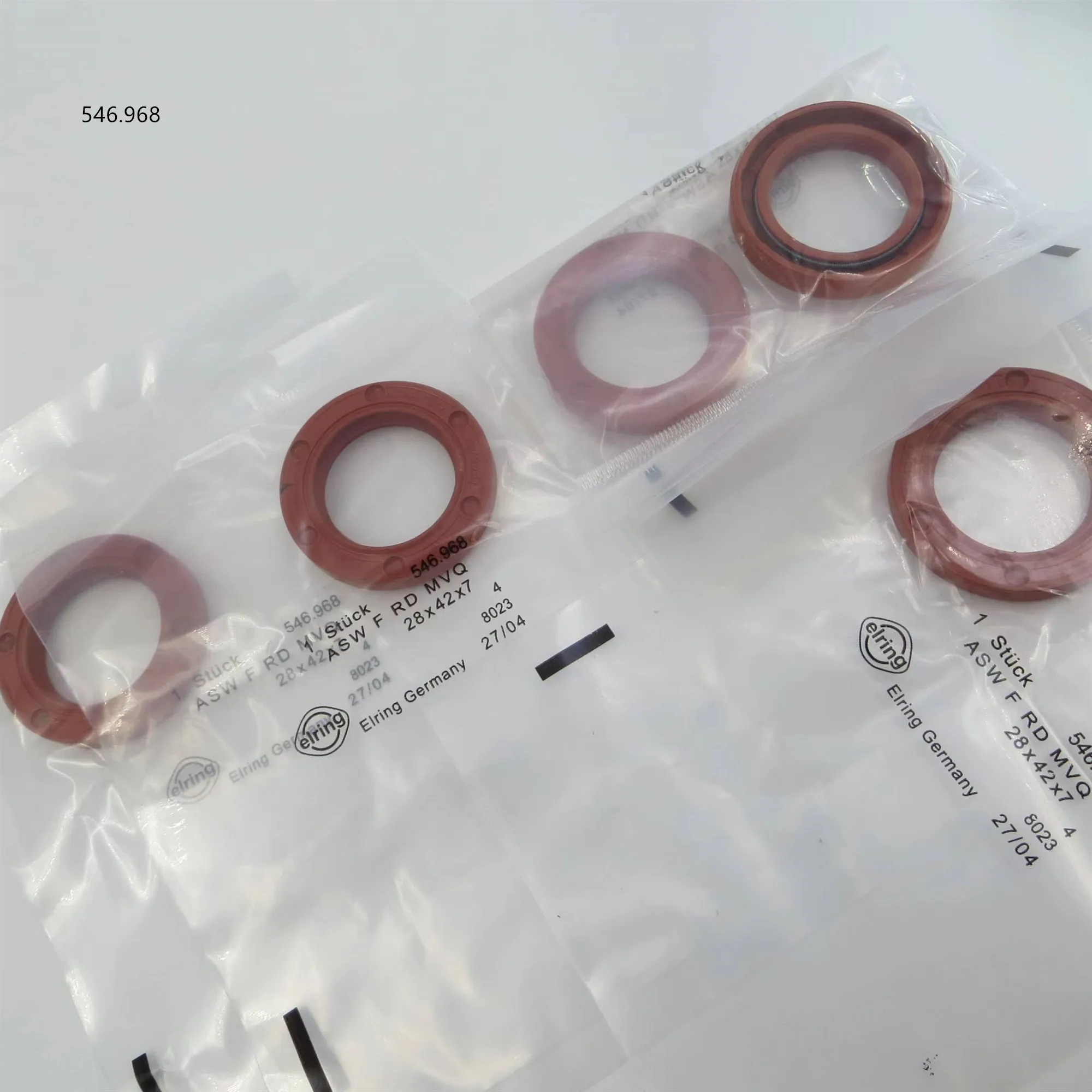 Auto Part Car Oil Seal for Volkswagen Rubber O Ring Seals 546.968 Engine Hydraulic LADA BA3 2108 Size 28*42*7