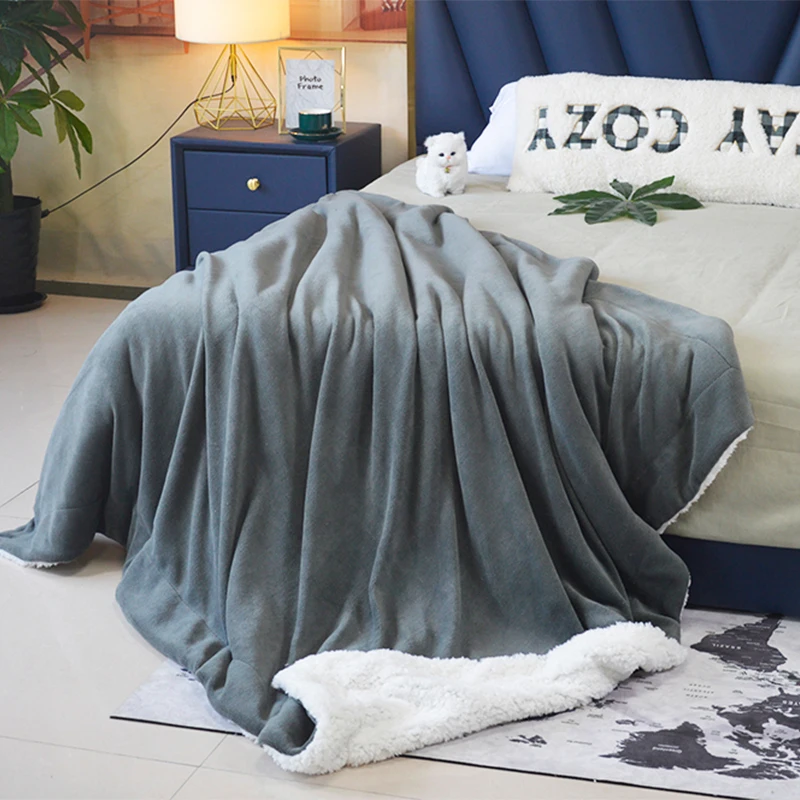 Wholesale King Size Flannel Fleece Travel Blankets Warm Flannel Soft Blanket