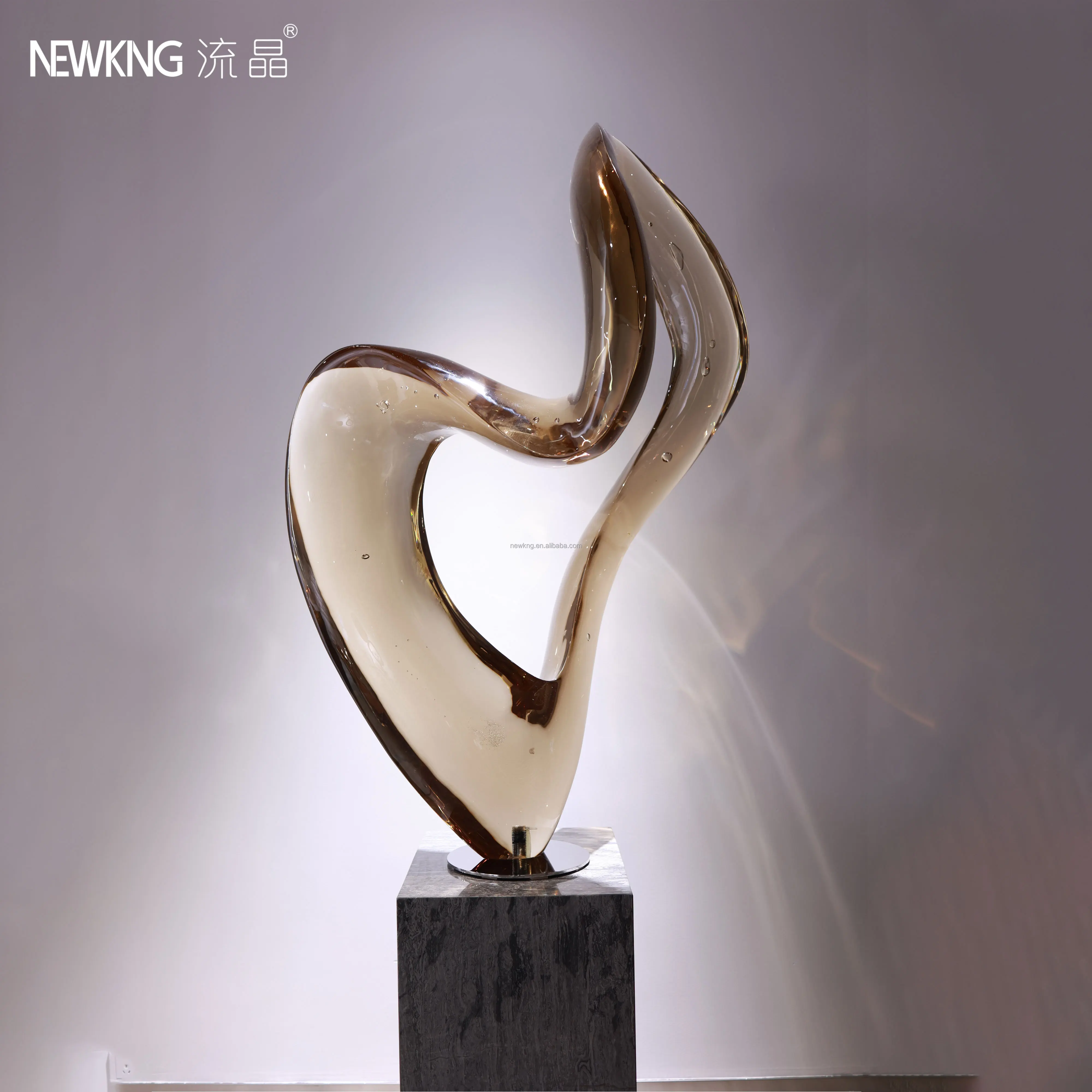 NEWKNG Factory Custom Made Top Quality Luxury Brown Acrylic Crystal Twist Sculpture Modern Abstract Design for Hotel Lobby Villa