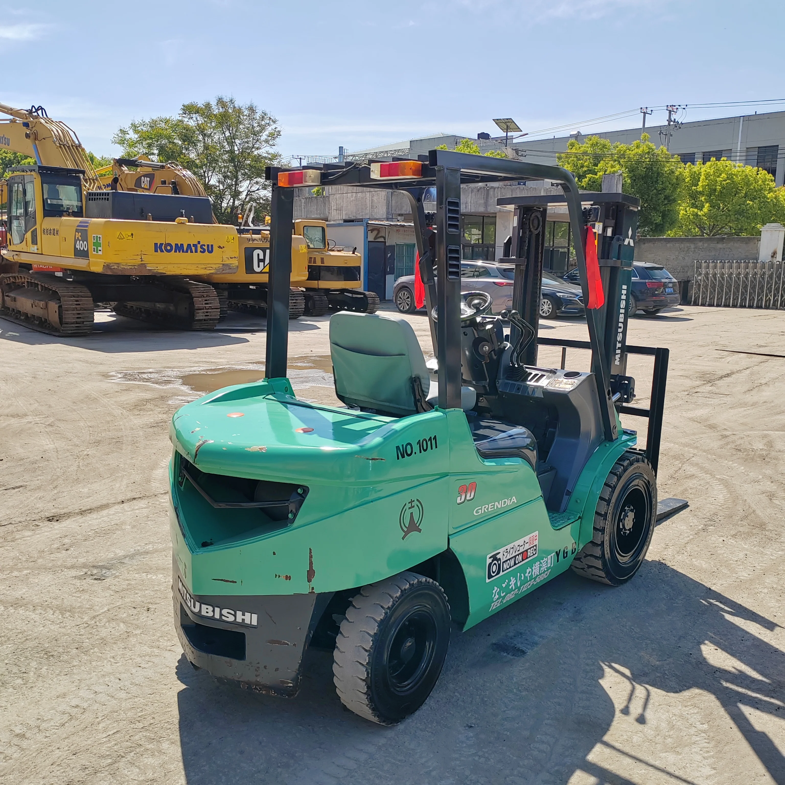 Sale of Used  MITSUBISHI 30  3tons electric forklift truck price concessions