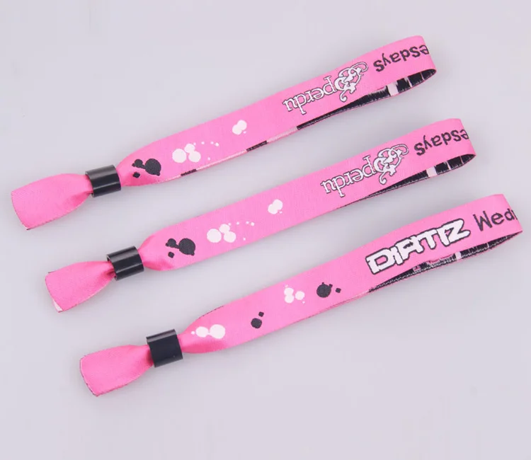 Hot Selling Top Grade Sample Free Woven Tire Wristband With Custom Logo