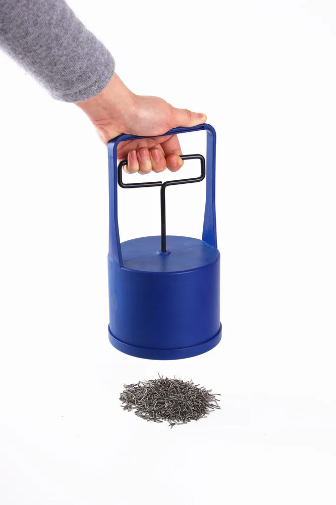 Dailymag hot selling heavy duty handheld magnetic pickup bulk lifter strong magnet to pick up nails with quick release