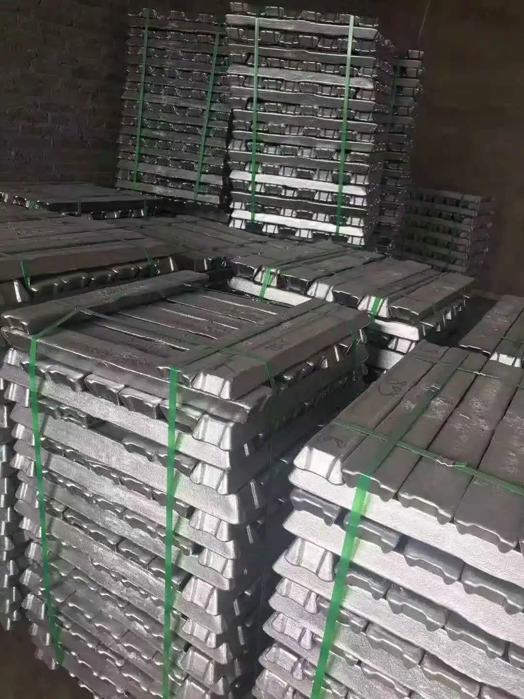 Серебристый Белый слиток Adc12 алюминиевый сплав с различными целями