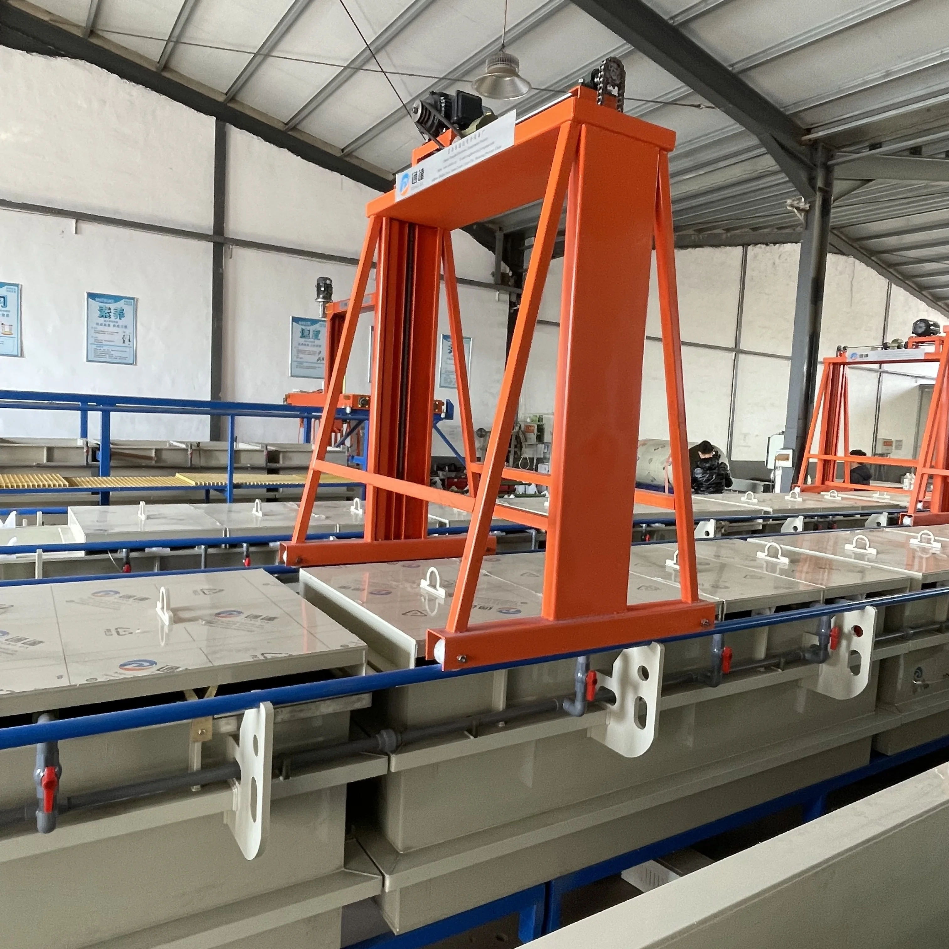 Tongda Automatic electroplating line Hang plating equipment plating rose gold necklace machine