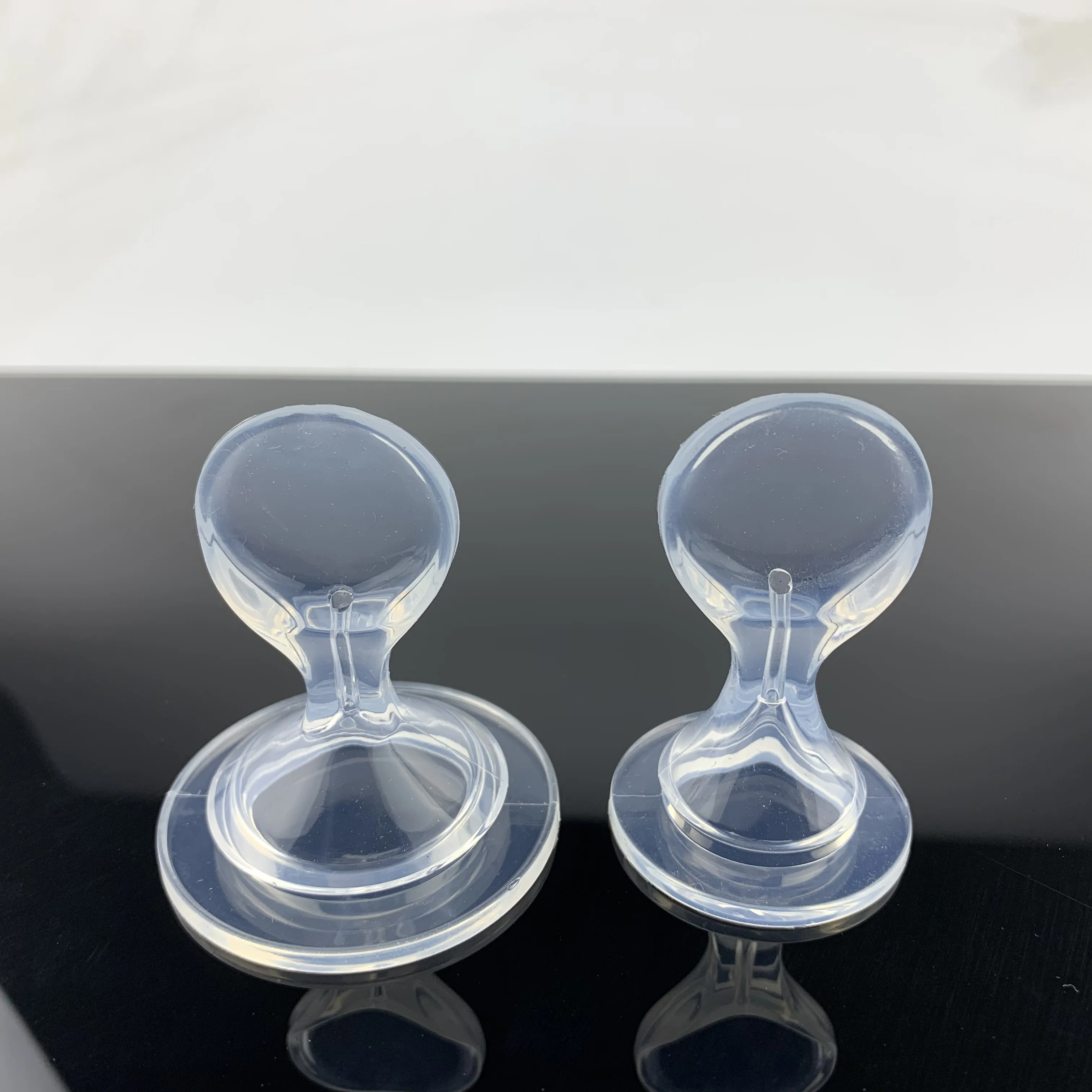 Custom Standard Round Small Slow Flow Feed Glass Bottles BPA Free Natural Teat Liquid Silicone Teat Baby Nipple Spoon