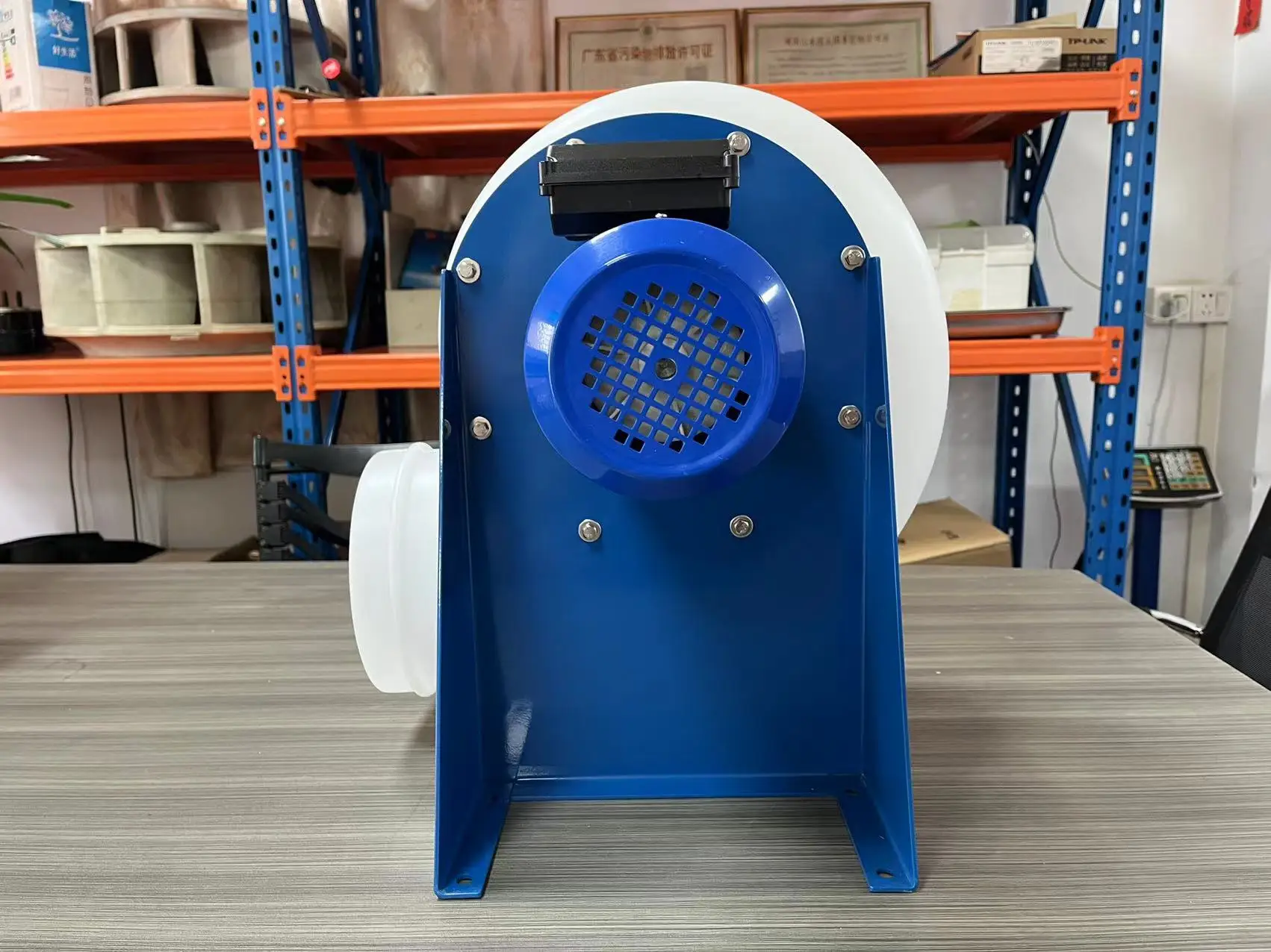 Great Quality Anti Corrosion Material  High Pressure Centrifugal Air Blower Exhaust Fan For Exhaust For Lab