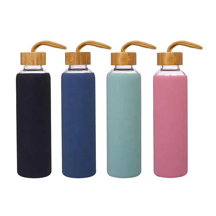 
Popular Promotional Gifts 500ml Heat Insulation Glass Water Bottle with Silicone Sleeve and Bamboo Lid 