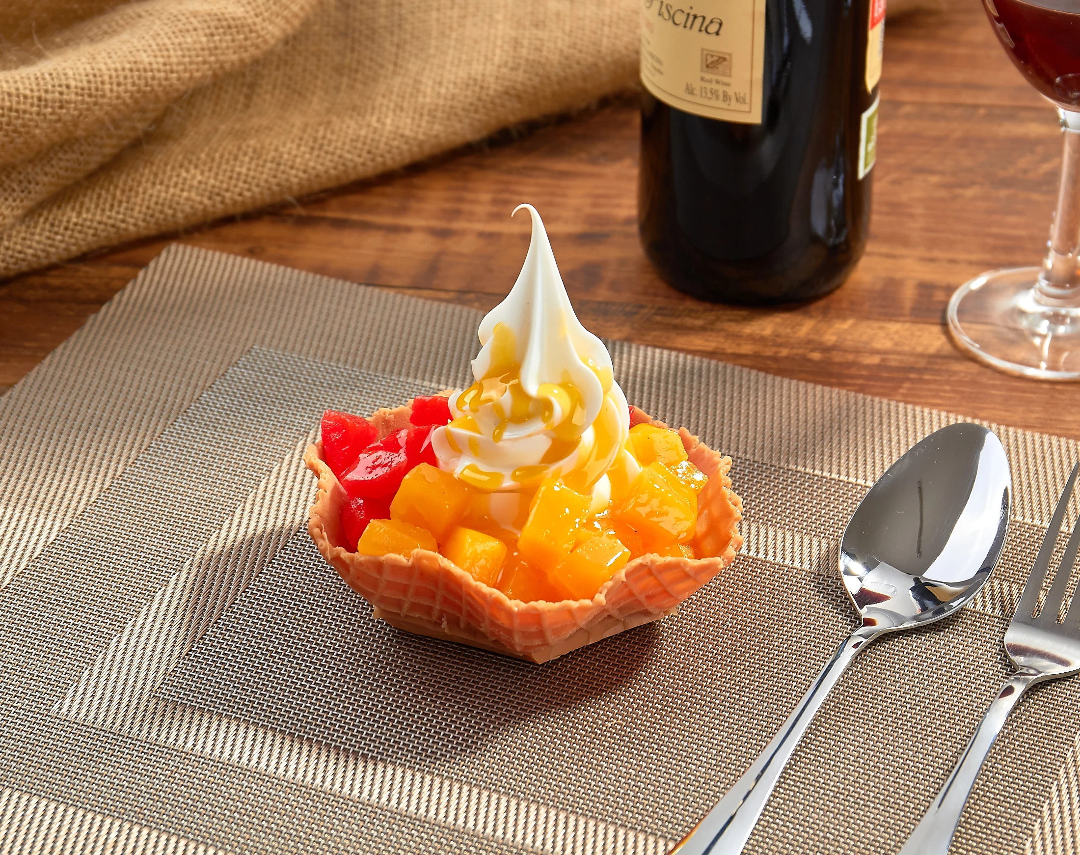 Simulation Ice Cream Model Artificial Fruit Ice Cream Waffle Cup Display Model For Decoration