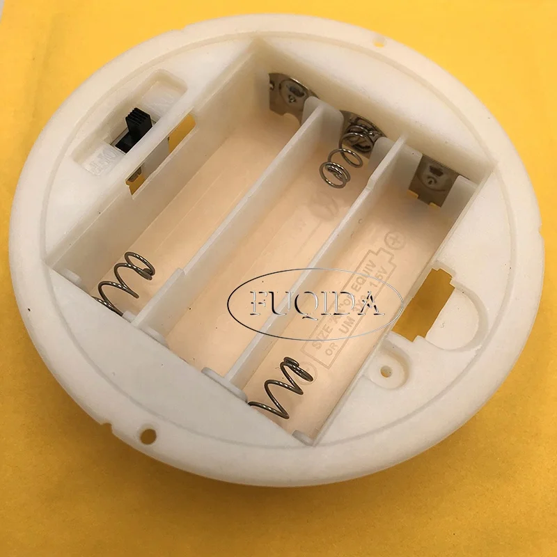 white plastic 3aa Round Batteries Case 4.5v No.5 Aa Size Cell Cover Battery Holder