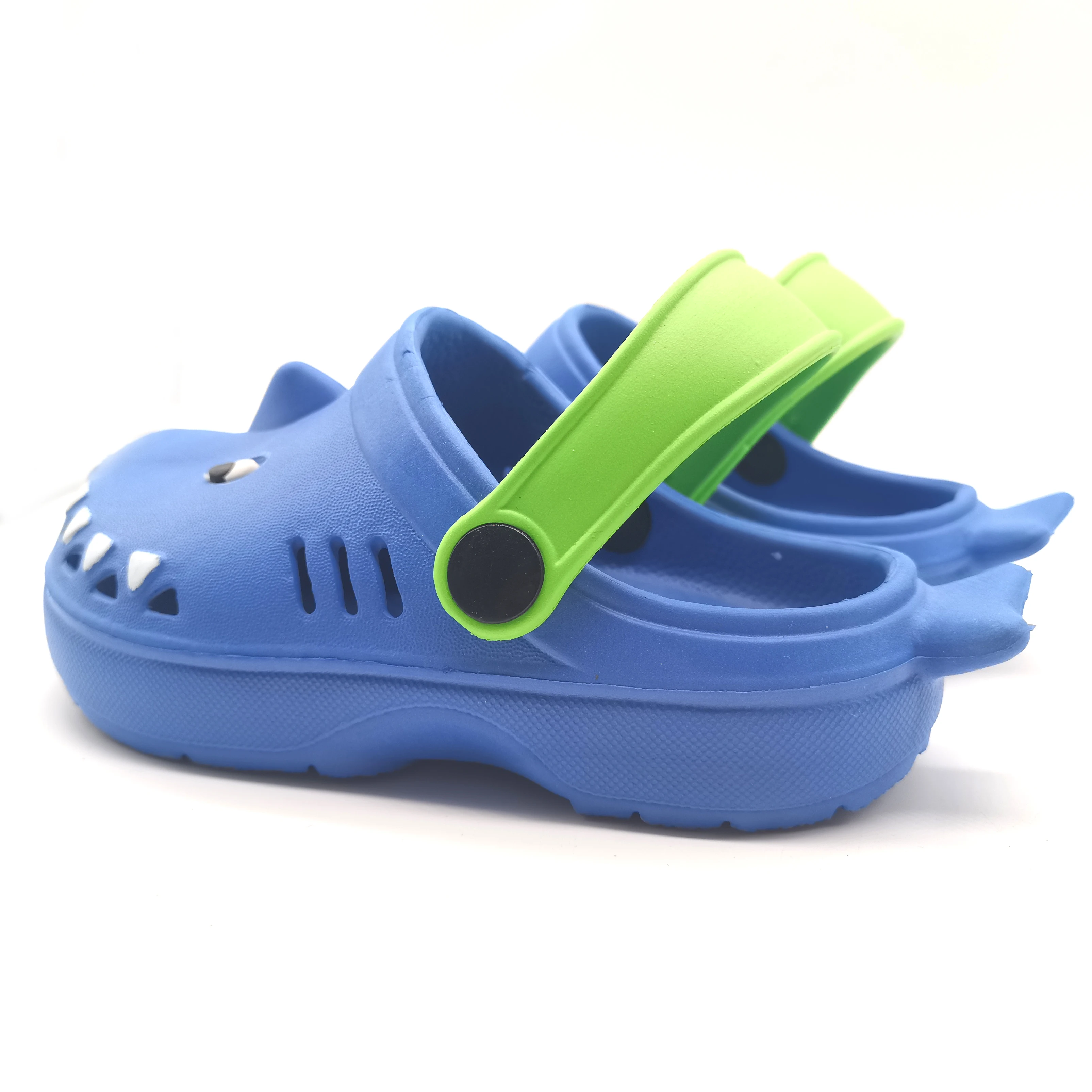 Summer Non-Slip Lightweight EVA Outdoor Clog Cute Cartoon Shark Slippers Baby Clogs Garden Shoes