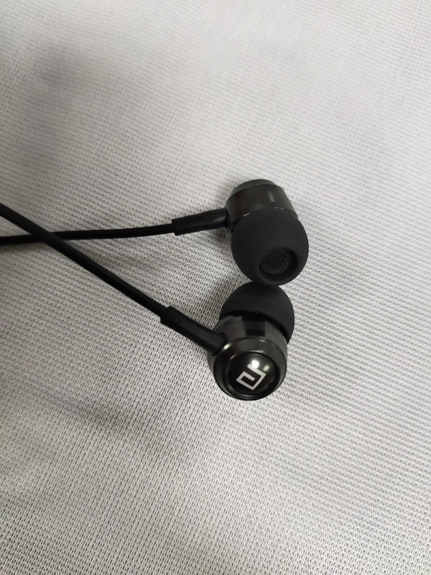LAm100 High Quality Hybrid Earphone With Mic Hifi Bass Headphone Wired 3.5mm In Ear Earphones For Phone Mp3