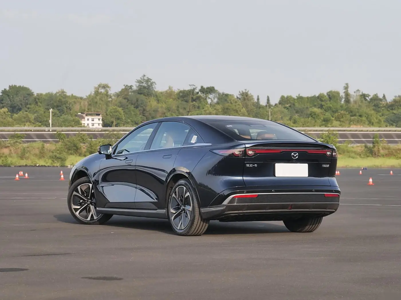 CHANGAN MAZDA EZ6 2024 NEW ENERGY VEHICLE PURE ELECTRIC 600km LONG RANGE EV NEW CAR GOOD PRICECHANGAN MAZDA EZ6 MODERN DESIGN