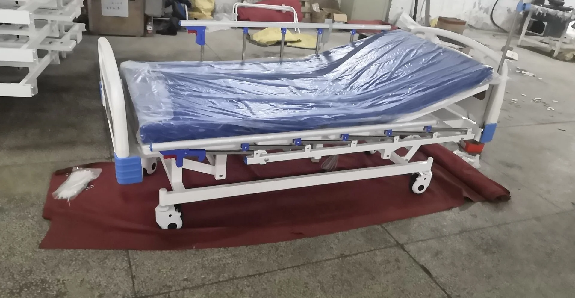 BT-AE011 hospital 5 functions electric patient bed medical clinical adjustable ICU bed with ABS rails mattress price
