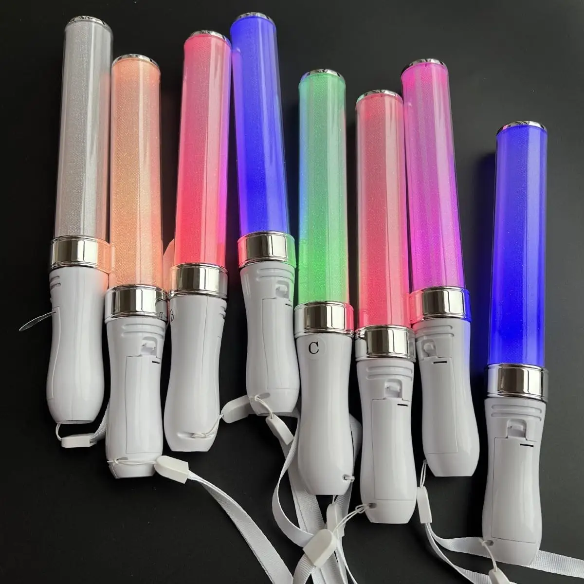 LED Glow Stick 15 colour manual automatic mode equipped with AAA battery powered LED Stick Concert Glow Stick Carnival Emergency