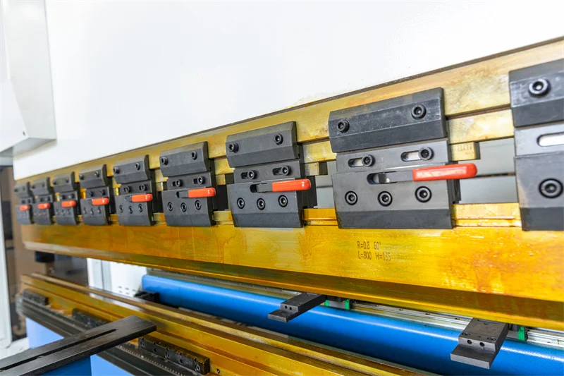 RAYMAX Nice Discount Numerical Control ESTUN E21 Controller 2 Axis 80T/2500mm  Press Brake